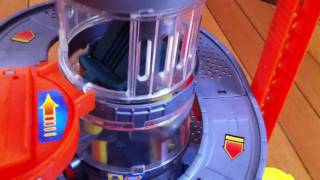Hot Wheels Car Wash Playset - Put together and Features
