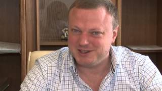 Російські журналісти каналу «Звезда», яких Дніпропетровщина передала представнику РФ неушкодженими
