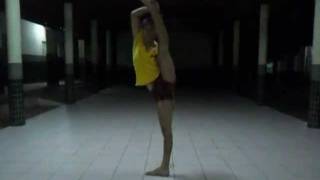 H3ryck wyatt - back scene