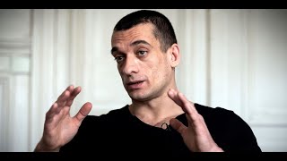 Piotr Pavlenski, l’activiste russe qui a fait chuter Benjamin Griveaux