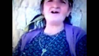 слышь,ты чё такая дерзкая, а? с бабулей