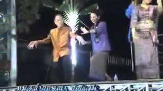 VDO หมอลำ บรมครู เคน ดาเหลา แม่ครูราตรีศรีวิไล