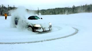Audi A6 quattro in snow