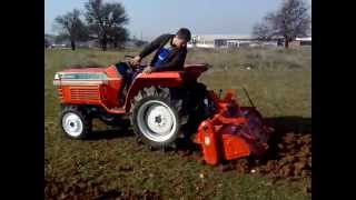 KUBOTA  τρακτερ  ΦΡΕΖΑΡΕΙ