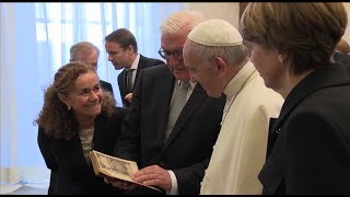 Pope Francis speaks with the German president about Trump, populism and refugees