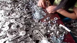 China Import, China Quality Control: Cabinet Support Positionable by Friction / Production 2