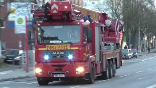 [FEU3 - Brennt Penthouse auf Bunker] Einsatzfahrten Feuerwehr Hamburg