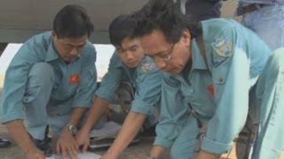 Malaysia Airlines Crash: Investigators 'puzzled' by missing plane
