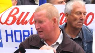 На Вінничині сотні селян штурмували районноу раду