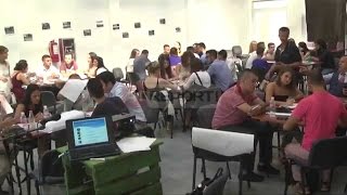 A1 Report - "Mos ndal hapin", apeli nga Tirana i të rinjve kosovarë dhe shqiptarë