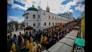 Тысячи верующих прошли крестным ходом в праздник Торжества Православия