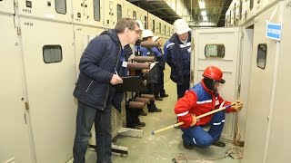 Конкурс профмастерства «Металлоинвеста» 2017: электромонтёры по обслуживанию подстанций ОЭМК