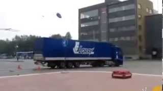 Ас за рулем фуры.