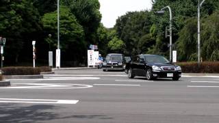 天皇皇后両陛下のご車列 Motorcade of The Emperor & The Empress Tokyo Japan