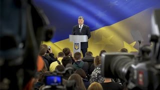 Армия ботов и последний разговор с Путиным. Ключевые тезисы пресс-конференции Порошенко