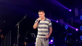 Vinícius Leonardo abertura do show do padre Ezequiel Dal Pozzo em Picarras-SC