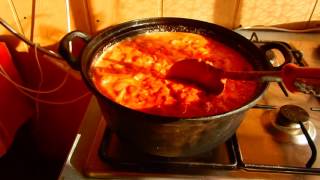 Кабачковая икра с майонезом. Очень вкусная.