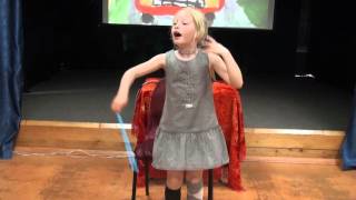 Новая гуманитарная школа. Поэтический концерт 1 класса 18.05.2012. Выступает Варвара Ляпнева.