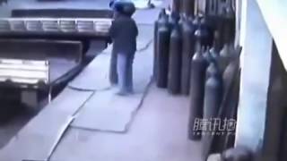 Взрыв баллона с газом 2 погибших