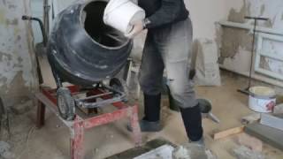 Лайфхак для бетономешалки! Подставка-эстакада в процессе работы бетономешалки
