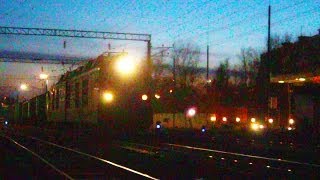 Электровоз ВЛ80К с грузовым поездом