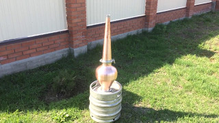 Медный шлем с конусом на клампах
