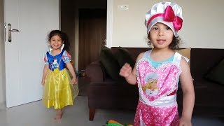 Pamuk Prenses Acıkmış Aşçı Ona Yemek Yapıyor.Eglenceli çocuk videoları