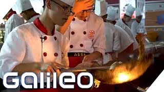 Die härteste Kochausbildung in China | Galileo | ProSieben