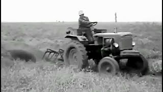 Т-25 трактор. Черкасская область, Украина (1977).
