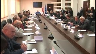 ხმაური ზუგდიდის მუნიციპალიტეტის საკრებულოს სხდომაზე.