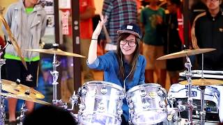 S.White  羅小白-'小蘋果'Барабанщица-виртуоз из Тайваня. Amazing Girl Drummer นางฟ้าตีกลอง