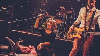 Respect Your Mom - Anny Morr (Official LIVE video)
