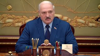 Лукашенко: Обратите особое внимание директоров! Посмотрите на своих сотрудников на предприятиях!