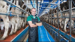 Farrell Family Farm // Dairymaster Swing 24 Rapid Exit & Milk Manager