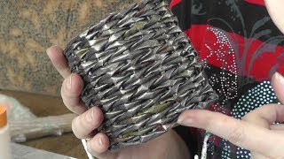 Трикотажное плетение из газетных трубочек