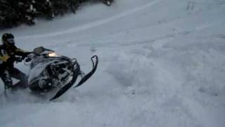 Пермь, Дивья 2, снегоходы ski-doo (Видео 1)