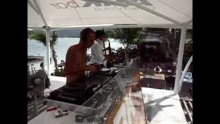 Naq (Belgium) with the Sax man of Duo Samui at Ark Bar Beach Club Chaweng Koh samui Thailand