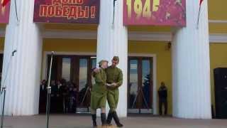 Трогательный танец-попурри на военную тему в честь Дня Победы / Dance-medley on the military theme
