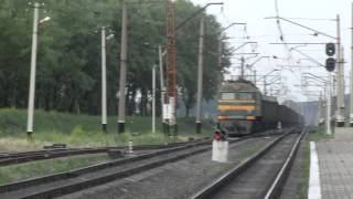 ВЛ8-1216 едет по ст.Демурино
