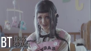 Melanie Martinez - Cry Baby (Lyrics + Español) Video Official