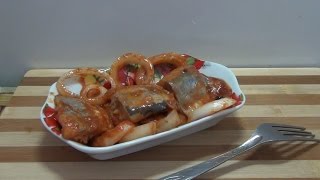 Селедка в томатном соусе. Домашняя маринованная селедка.