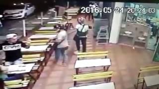 Video Robo masivo en la 'Arepería' del  sur de Cali.