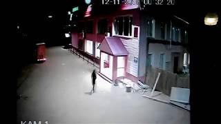 Молодой человек погиб во время разговора