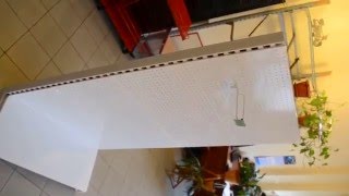 Стеллаж с перфорацией для магазина. Перфорированный торговый стеллаж ВИКО
