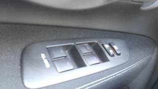 Toyota Auris Hybrid 2010 Часть 1 А что же у нее внутри!?