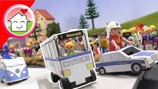Playmobil Film Familie Hauser beim verrückten Seifenkistenrennen - Video für Kinder