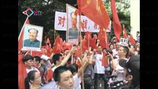 深圳逾千人上街毀日本車