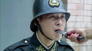 漢奸狗仗人勢欺負村民，游擊隊長暴怒之下2招直取日軍性命，更把刀塞進漢奸嘴裡！