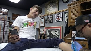 Joey Mills Gets a Tattoo
