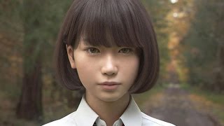 Japanese School Girl Is Driving The Internet Crazy